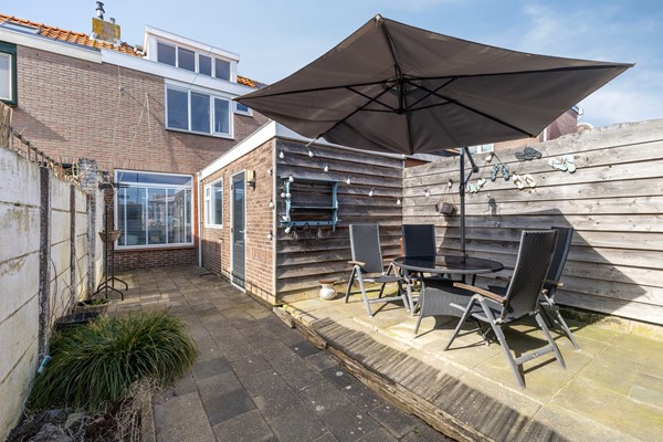 Medium property photo - Van der Duyn van Maasdamstraat 13, 1781 VC Den Helder